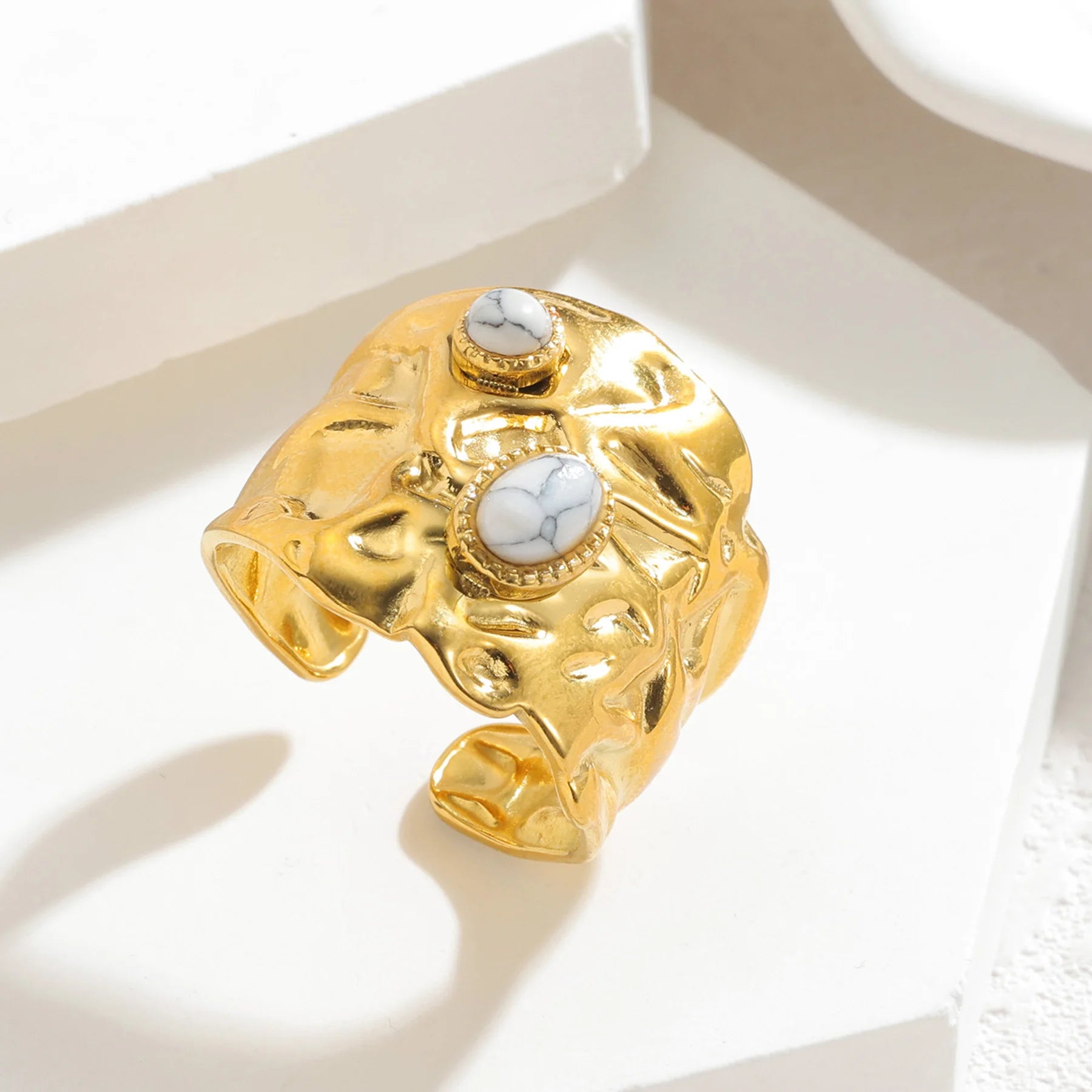 Seakissky High-quality Stainless Steel Gold Color Waterproof Natural Stone Jewelry Gift French Vintage Heavy Open Ring For Women